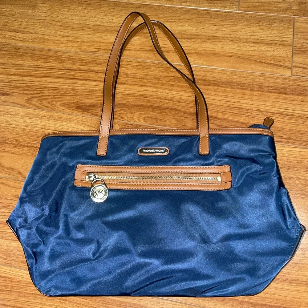 Michael Kors Nylon Bag - Picture 1 of 3